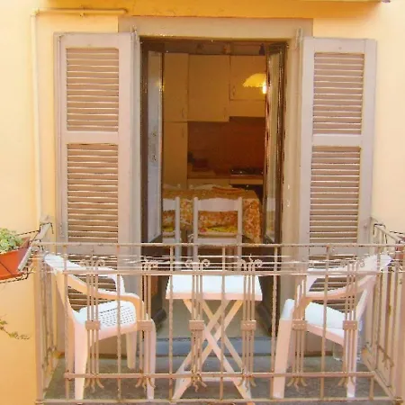 Apartment Maddalena House Varenna