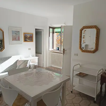 Maddalena House شقة *